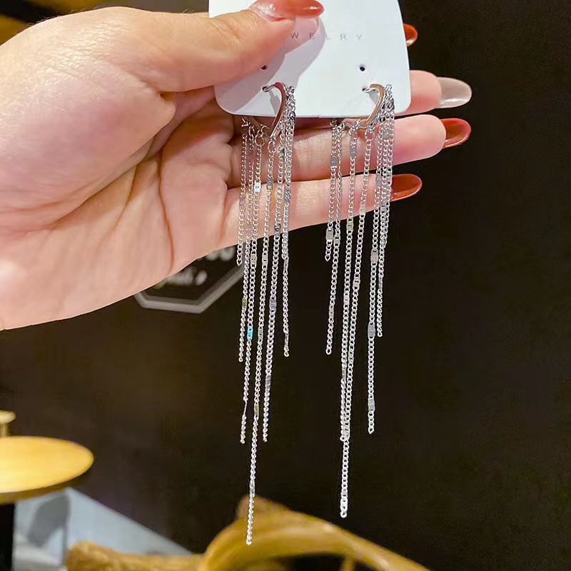 Chic Dangling Tassel Drop Earrings