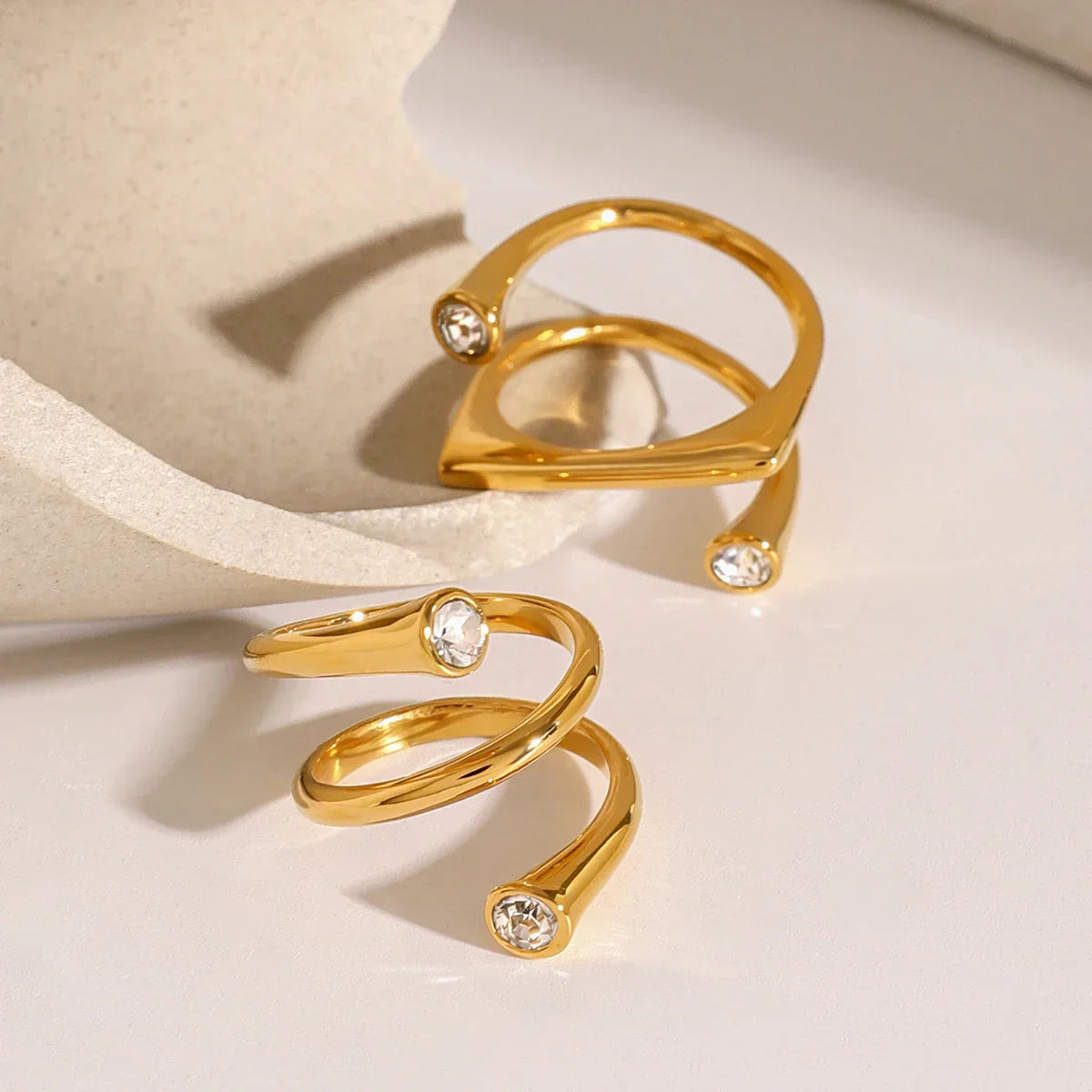 Luxurious 3 Piece Diamond Engagement Ring Set