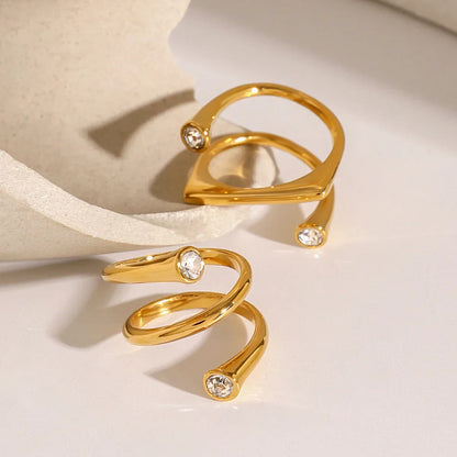 Luxurious 3 Piece Diamond Engagement Ring Set