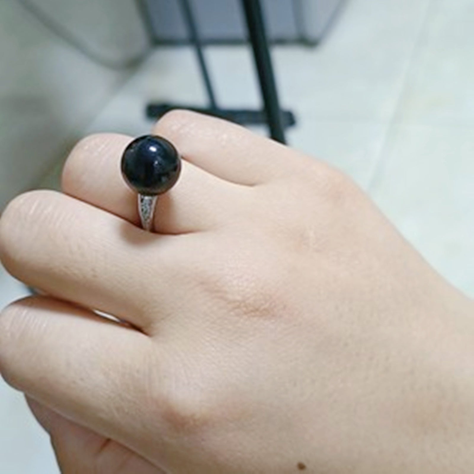 Mysterious Black Stone Hidden Blade Ring - Luxicro