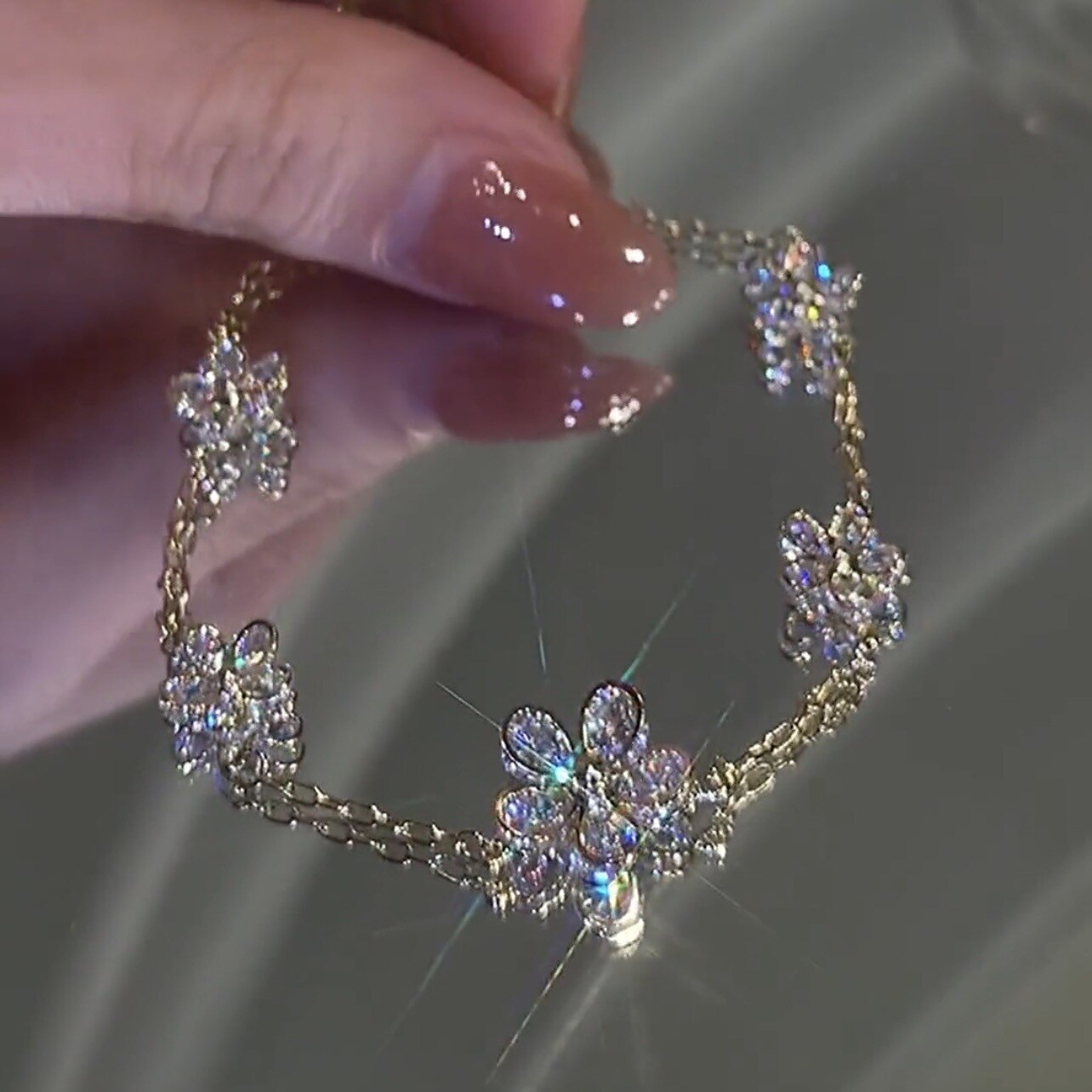 Beautiful Flower Zircon Gemstone Bracelet