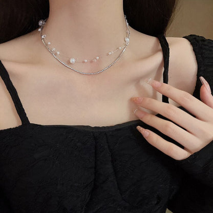 Fashionable White Pearl Pendant Necklace