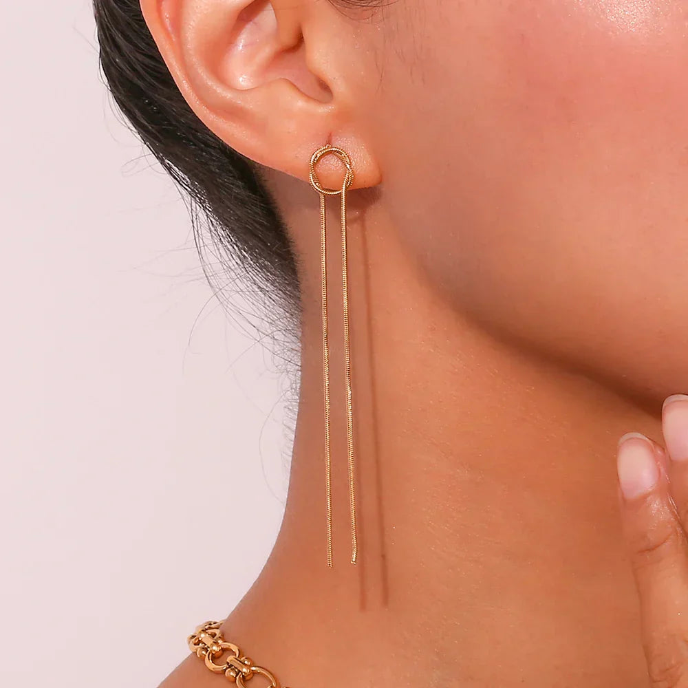 Dainty Rose Gold Dangling Earrings - Luxicro