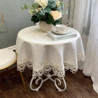 Beautiful Flower Print Table Cover
