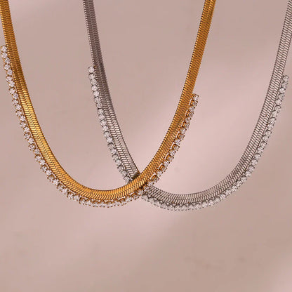Elegant Herringbone Glitter Diamond Necklace