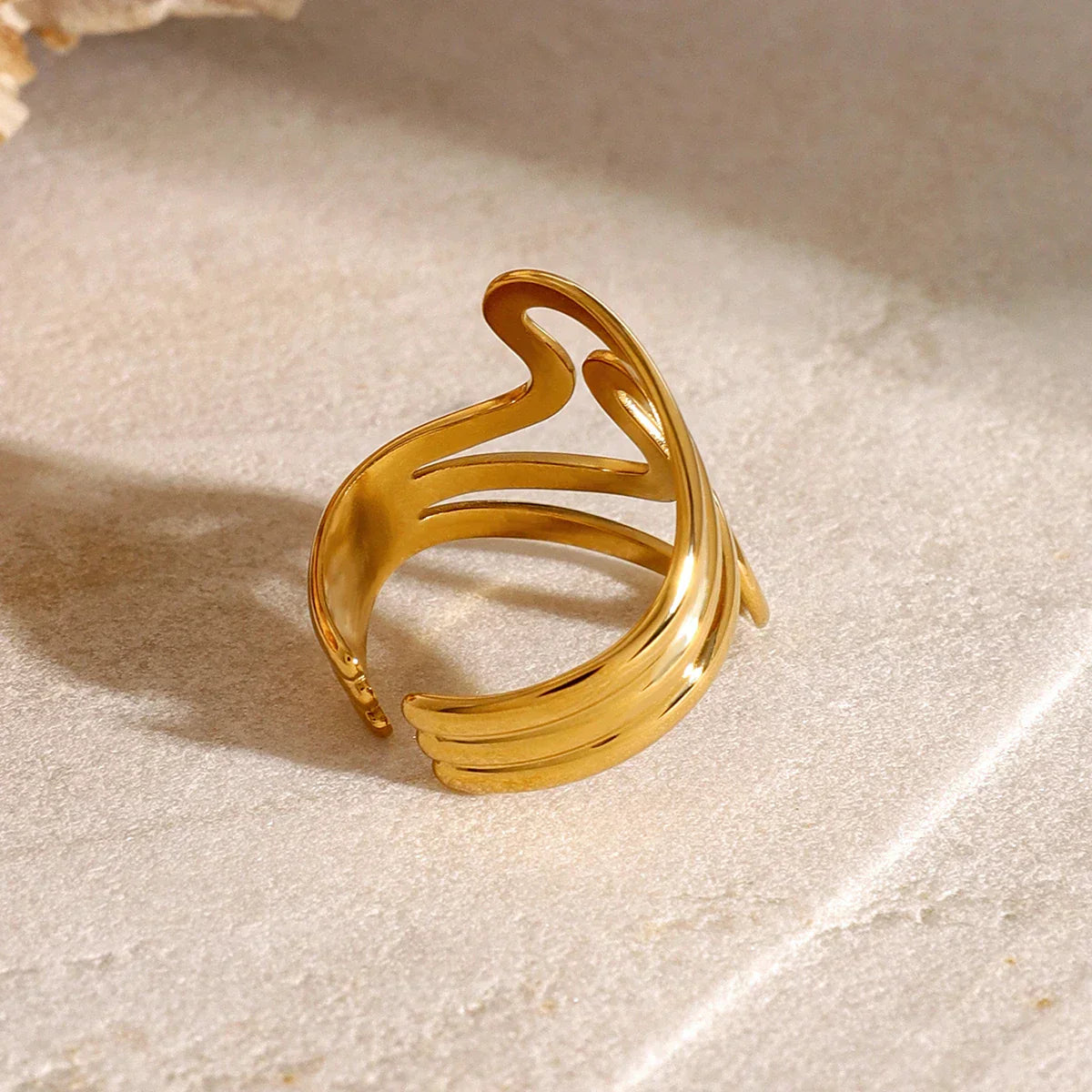 Elegant Ocean Wave Silver Ring