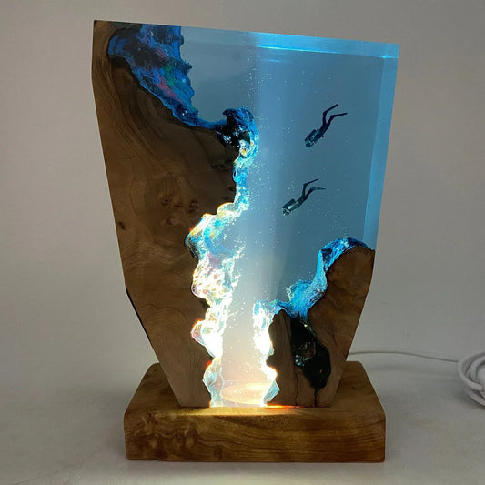 Bright Contemporary Desk Lamp with USB Port - Luxicro