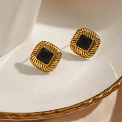 Luxury Swirl Pattern Diamond Earrings