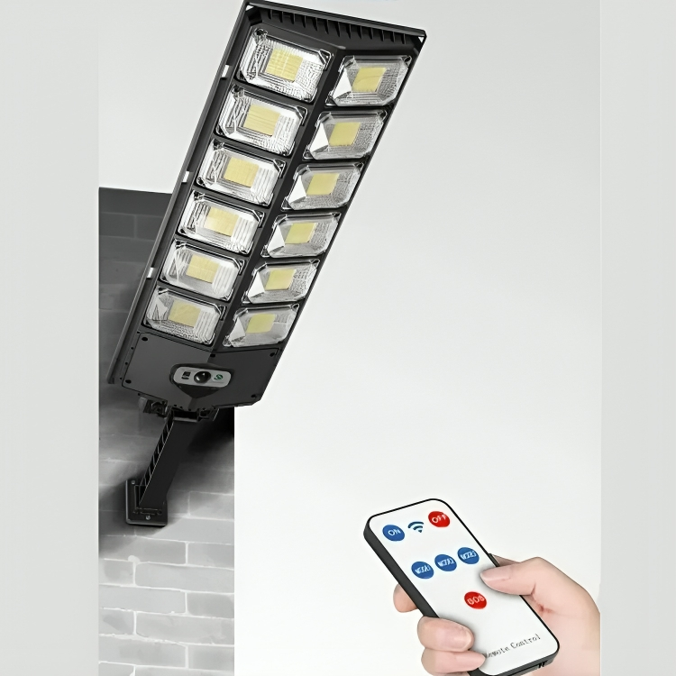 Weatherproof Solar Motion Detector Light - Luxicro