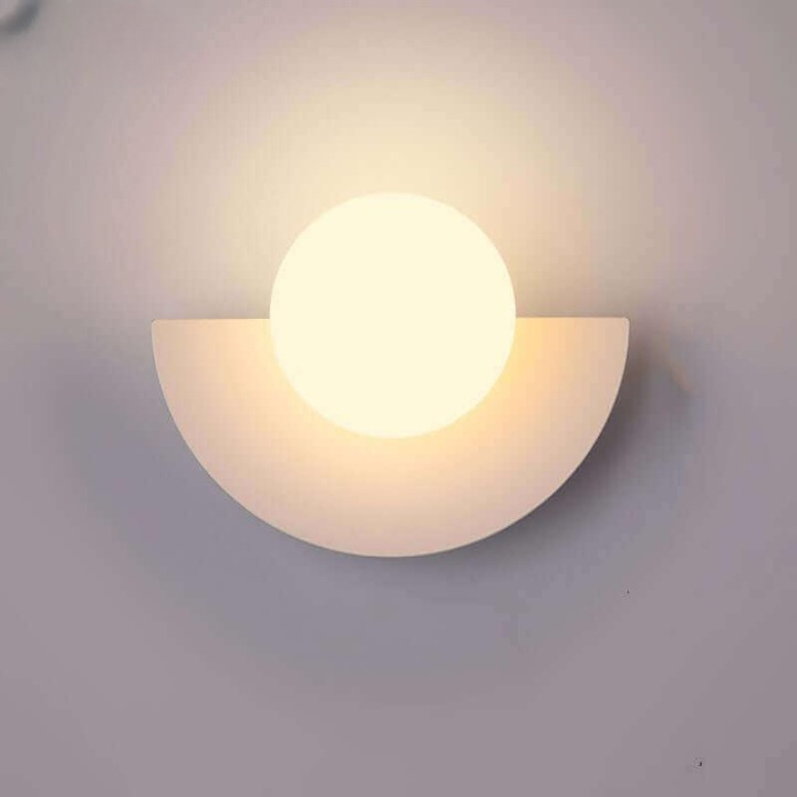Contemporary Half Moon Steel Wall Lamp - Luxicro
