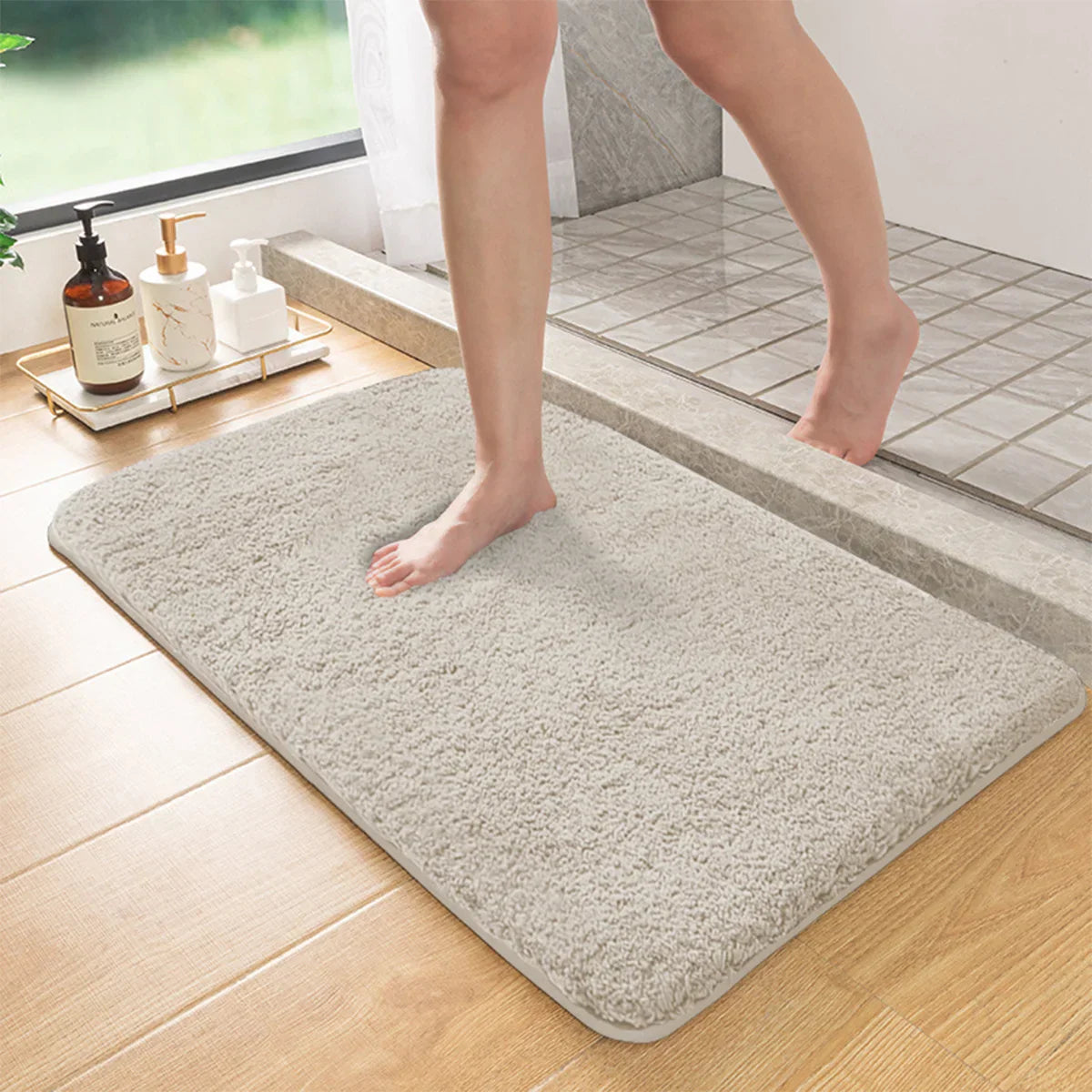 Plush Bathroom Mat | Soft Absorbent Non Slip