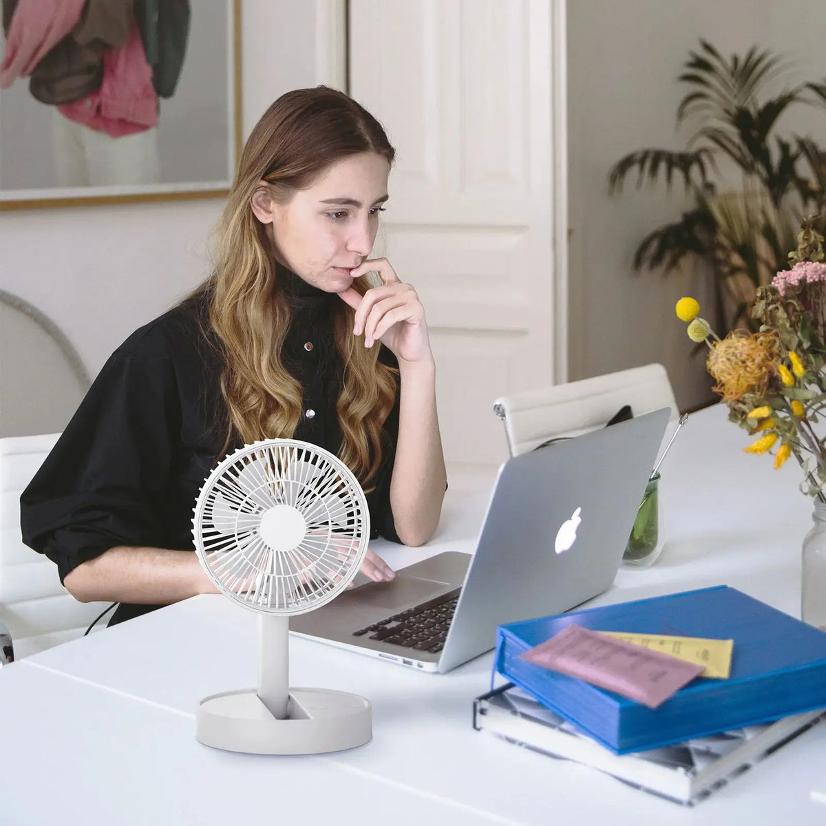 Collapsable Round Fan Compact Folding Fan with 4 Speeds and 90° Tilt – Luxicro