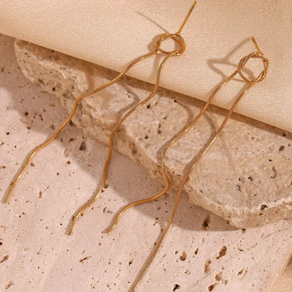 Dainty 14k Gold Circle Dangle Earrings