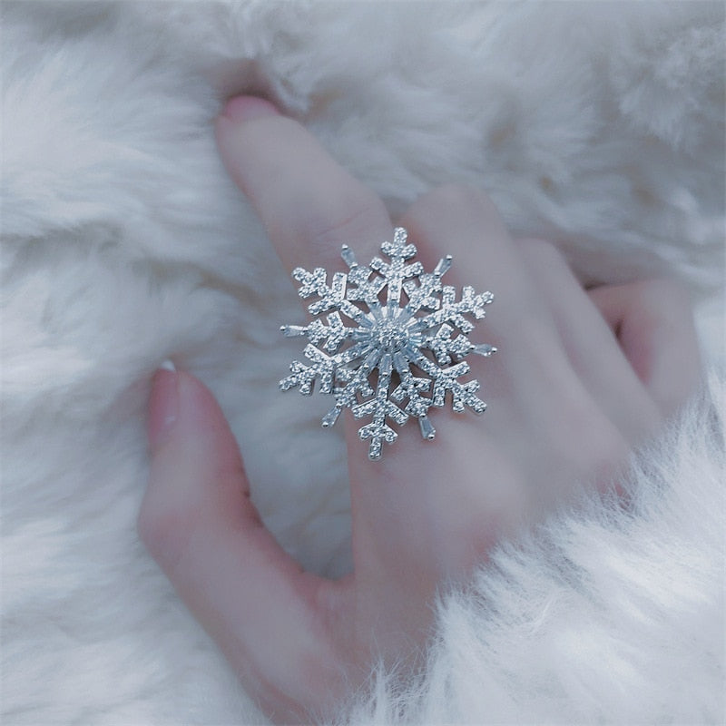 Sparkling Ice Crystal Spinning Ring