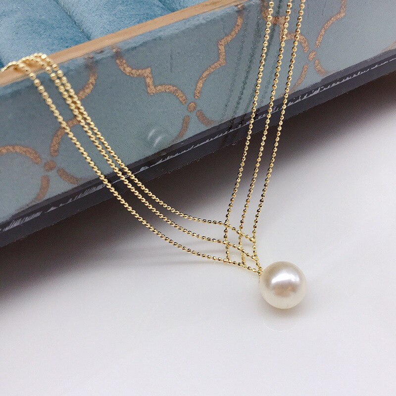 Fashionable White Pearl Pendant Necklace