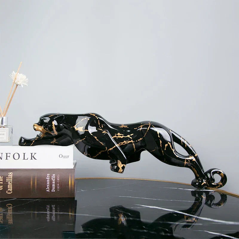 Exquisite Cat Figurine Ornament
