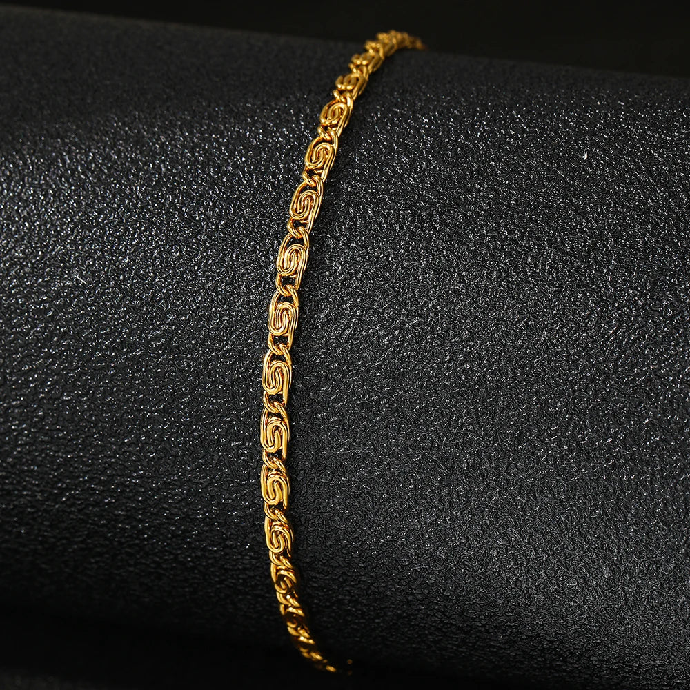 Delicate Silver Bar Chain Bracelet