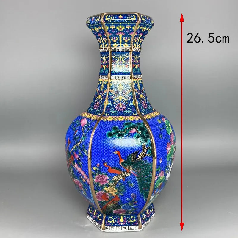 Traditional Antique Style Chinese Vase
