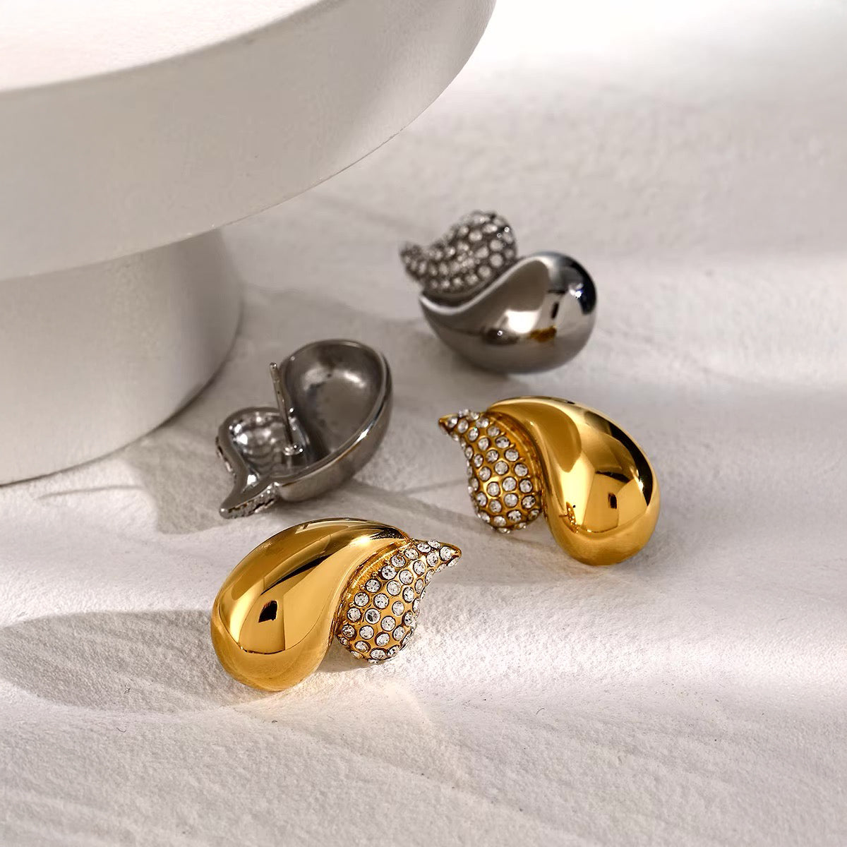 Elegant Gold Gemstone Dangle Earrings