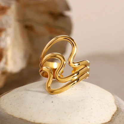 Elegant Ocean Wave Silver Ring