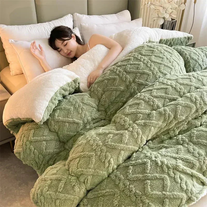 Cozy Thermal Blanket - Plush Reversible Diamond Weave