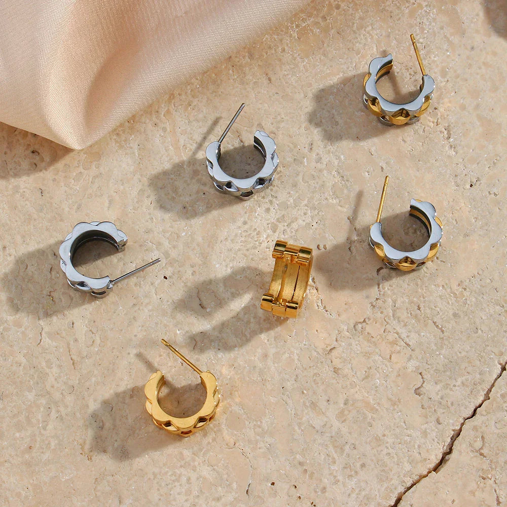 Fashionable Clock Design Dangle Earrings