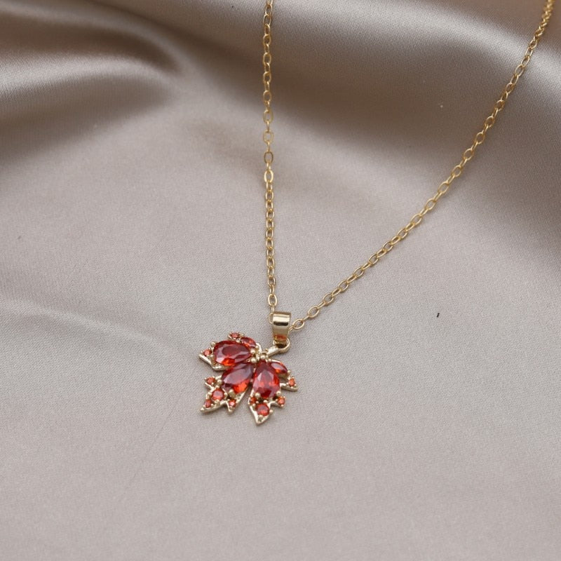 Delicate Leaf Shaped Dainty Necklace