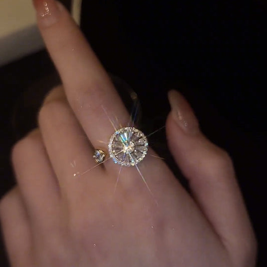 Beautiful Flower Rotating Ring - Luxicro