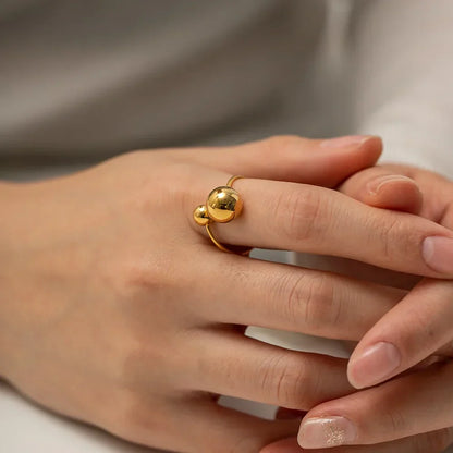 Elegant 14K Gold Double Ball Cocktail Ring
