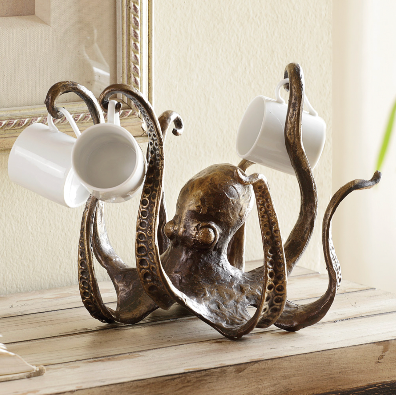 Beachy Coffee Mug Holder Stand - Luxicro