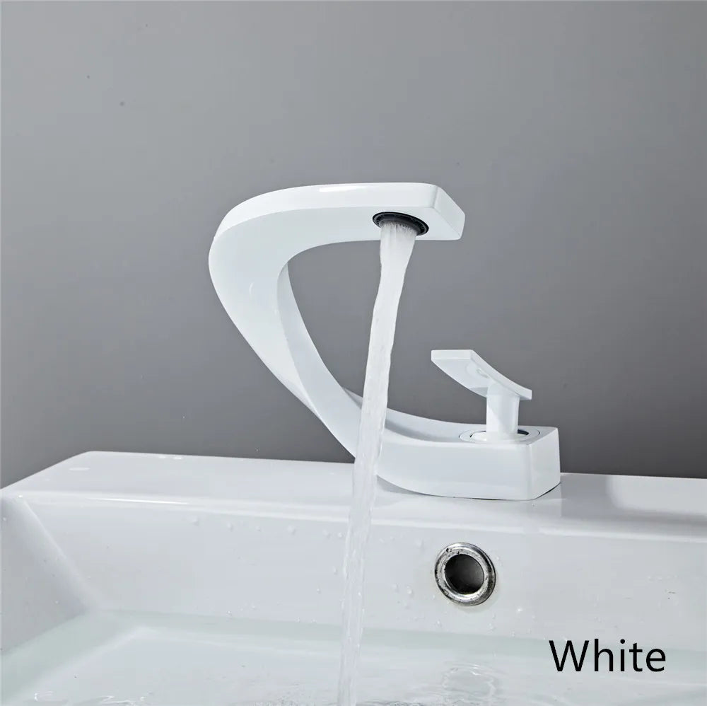 Contemporary Stylish Mounted Kitchen Faucet