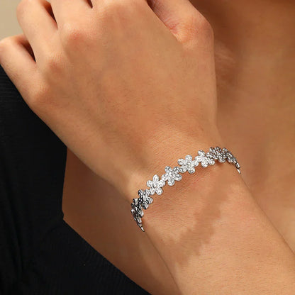 Elegant Flower Design Cuff Bangle