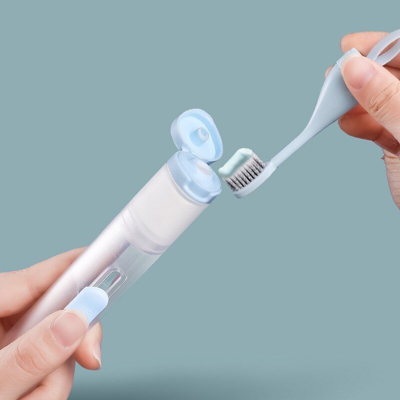 Convenient Travel Toothbrush - Small & Clean