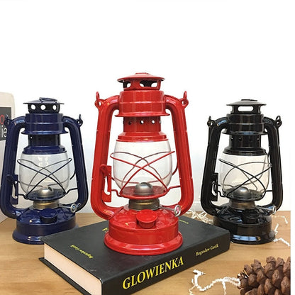 Classic Portable Outdoor Oil Lantern Light