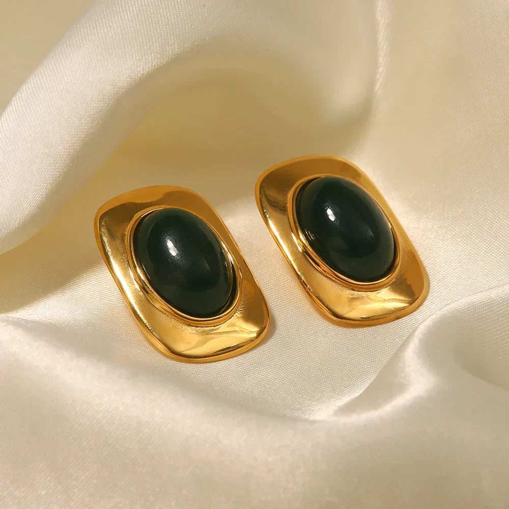 Elegant Emerald Teardrop Dangle Earrings
