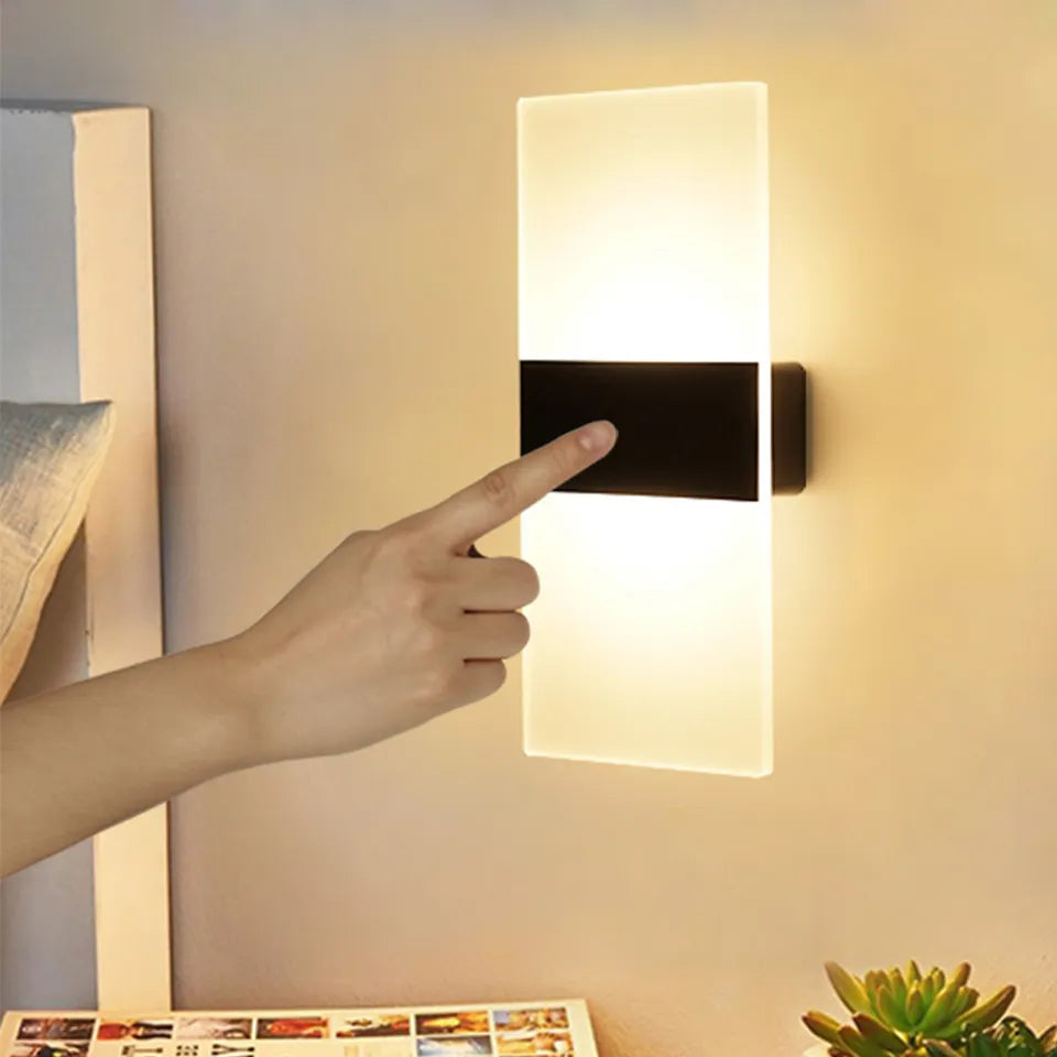 Simple Dimmable Touch Lamp - Luxicro