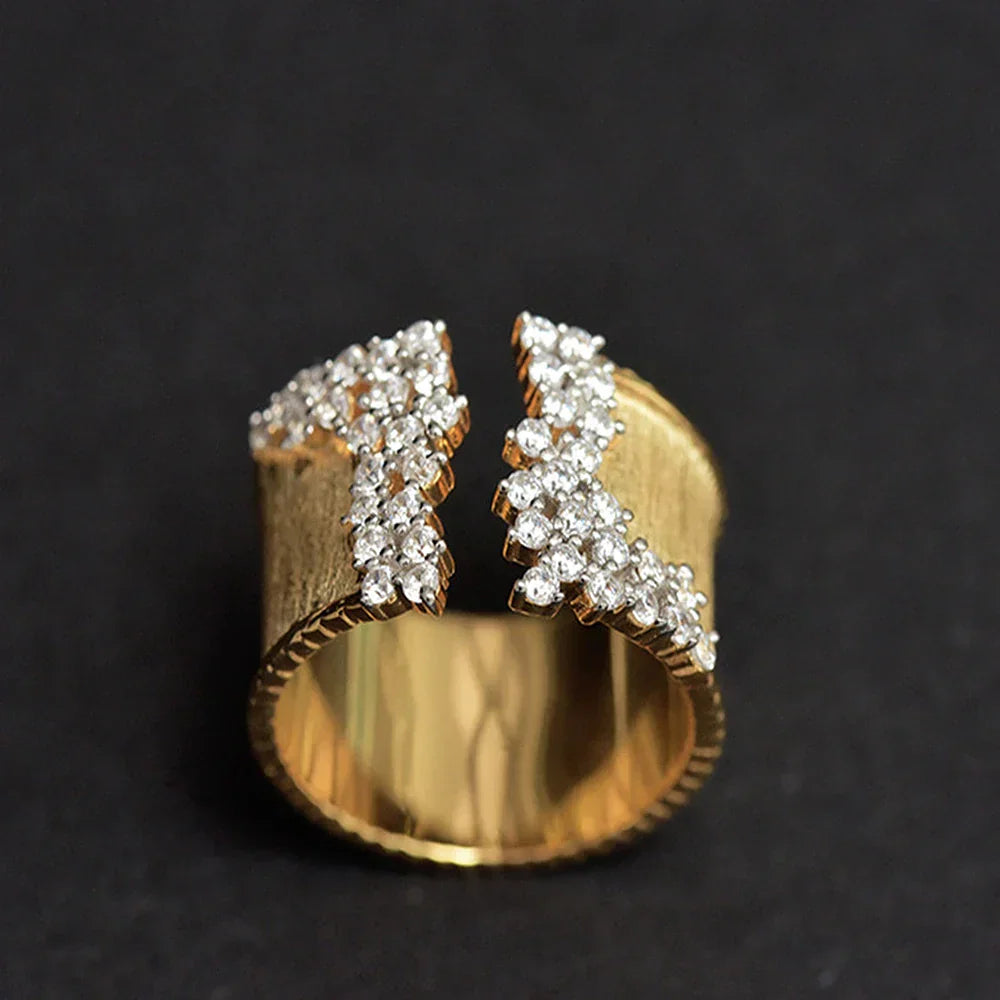Elegant Sparkle Cocktail Ring