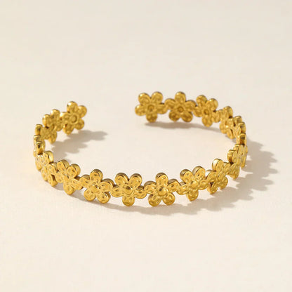 Elegant Flower Design Cuff Bangle