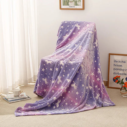 Cozy Night Blanket with Cute Star Pattern