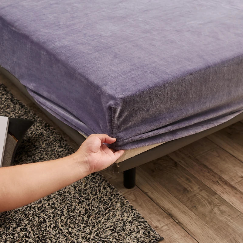 Cozy Fitted Sheet with Soft Stretch Velvet Cover