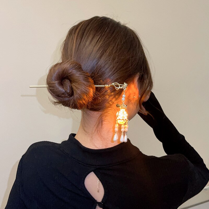 Beautiful Sparkling Butterfly Clip Hairpin
