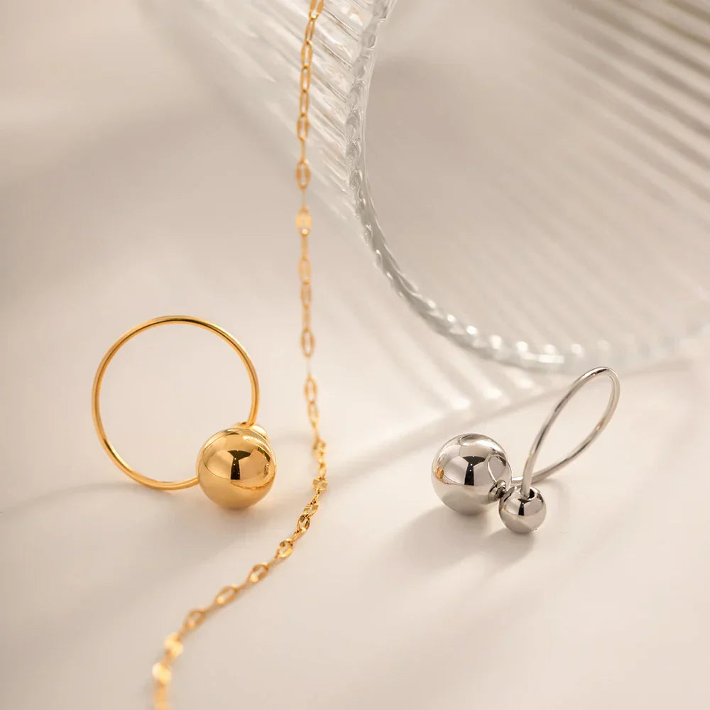Elegant 14K Gold Double Ball Cocktail Ring