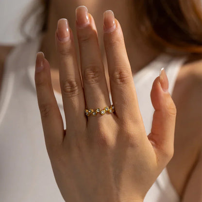 Exquisite Solitaire Diamond Wedding Ring