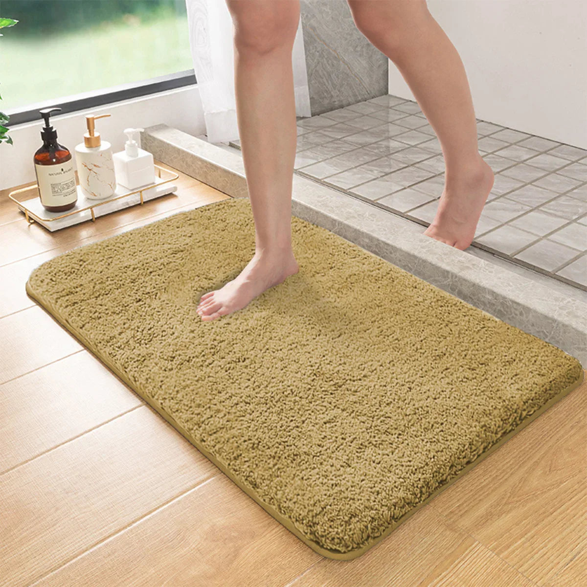 Plush Bathroom Mat | Soft Absorbent Non Slip