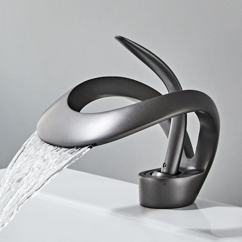 Contemporary Chrome Finish Sink Faucet - Luxicro