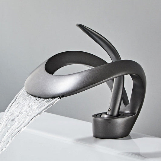 Contemporary Chrome Finish Sink Faucet - Luxicro