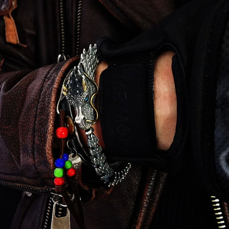 Stylish Dragon Pendant Bracelet