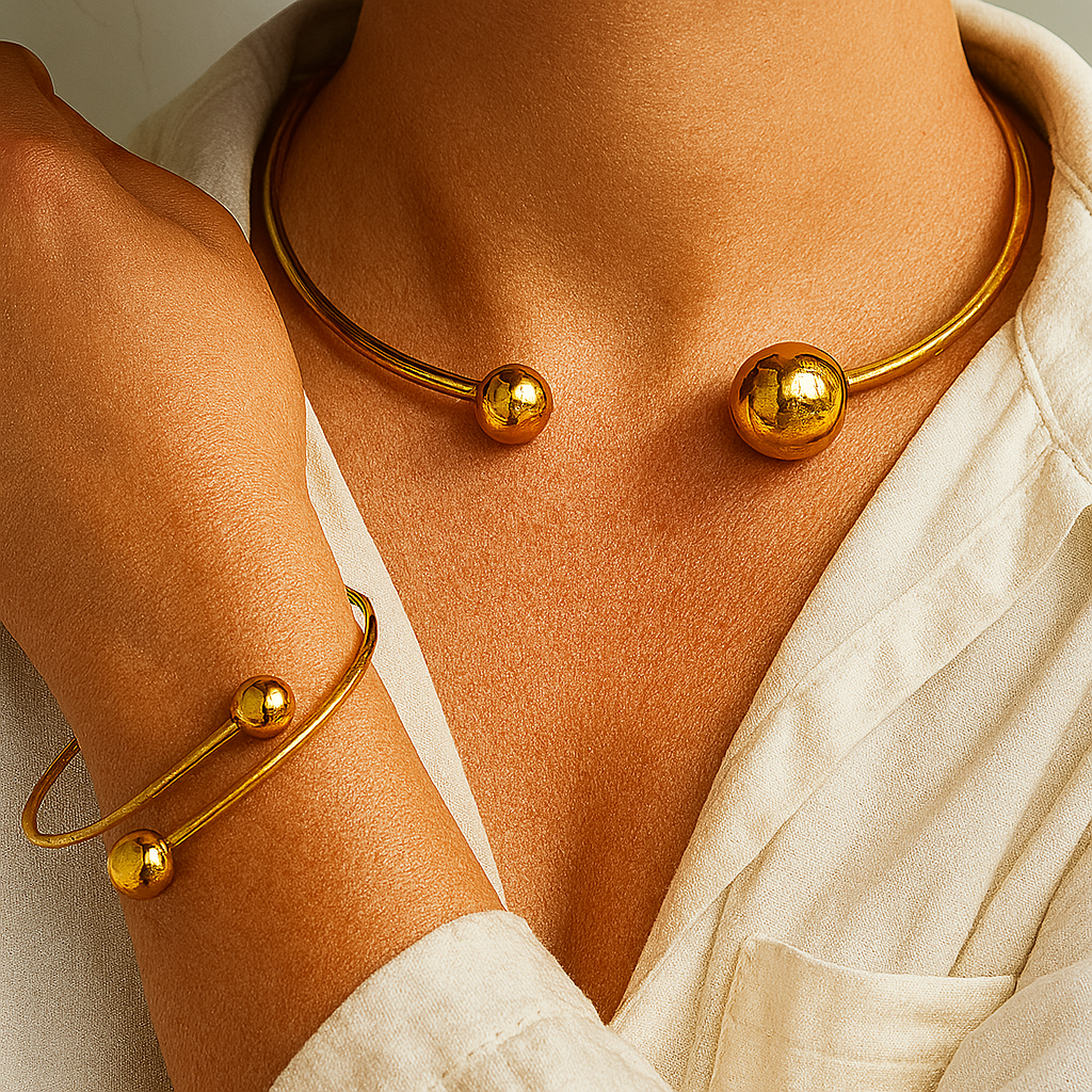 Classic Gold Tone Ladies Bracelet Set - Luxicro