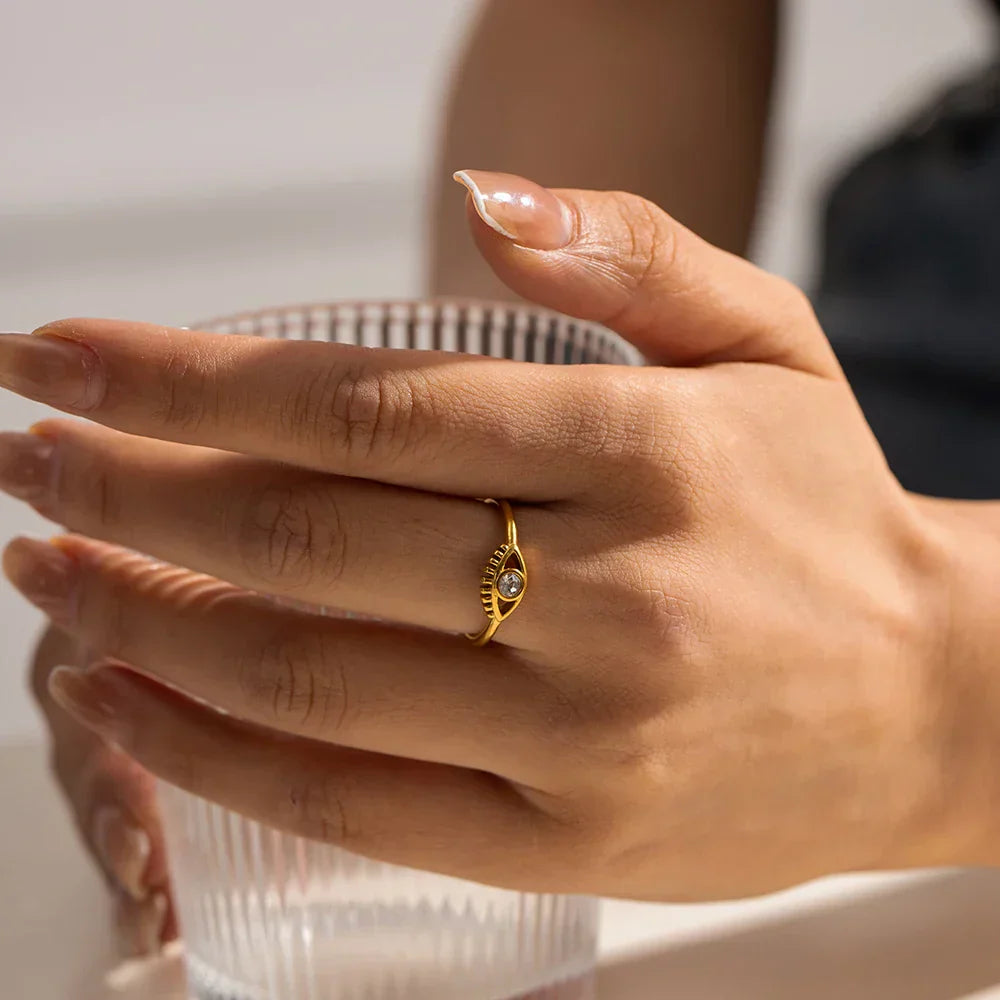 Premium 18k Gold Diamond Protection Ring