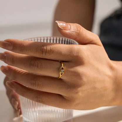 Premium 18k Gold Diamond Protection Ring